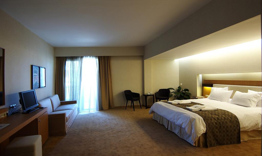 Philippos Xenia Hotel เซเรส ห้อง รูปภาพ